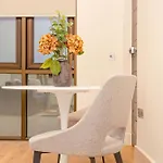 Amazing New 1Br, 3 Min Blackfriars St!
